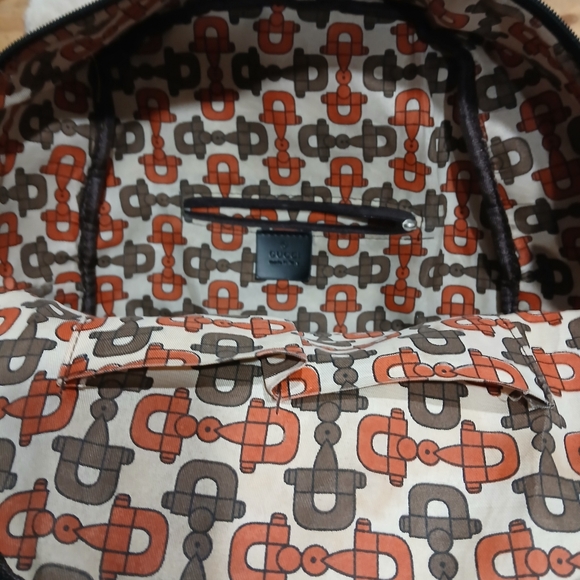 Gucci Floral Backpack with Red and Green Stripes - Picture 2 of 5